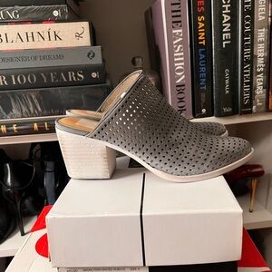 Dolce Vita Women’s Mules Size 9